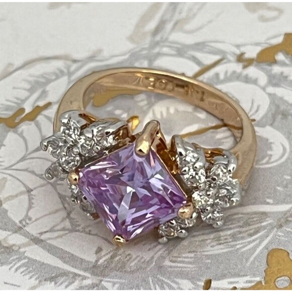 Vintage Ring Size 9 Purple Cubic Zirconia Accents 14K Gold Plate Mid-Century 14F - Picture 7 of 7